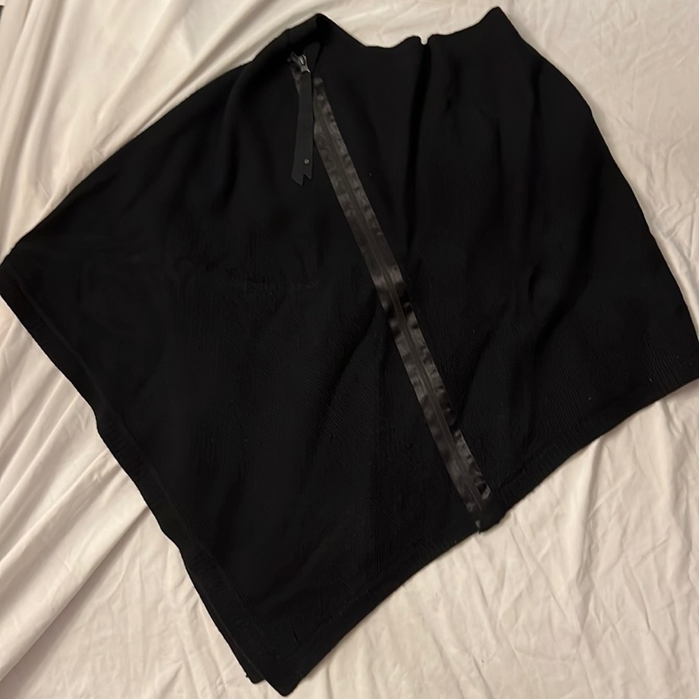 LULULEMON O/S BLACK SWEATER PONCHO